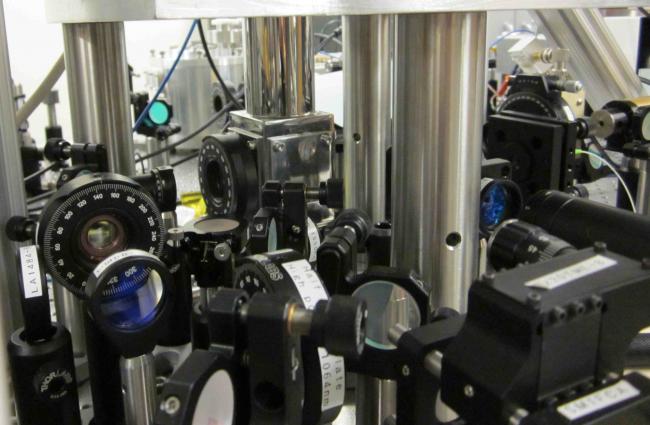 Cryostat photo.