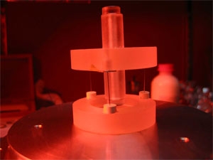 Photograph of a lab instrument to stabilize frequency lasers.