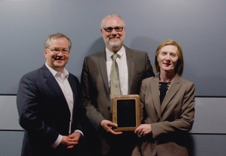 Henry Kapteyn and Margaret Murnane awarded 2018 Governor's Award.
